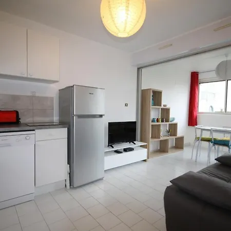 Cozy On The Port Apartment *