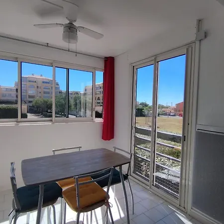 Cozy On The Port Apartment Frontignan