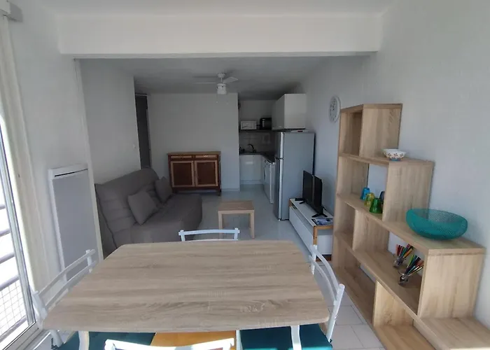 The Cozy Place On The Port And The Apartment *