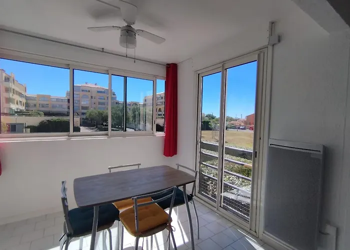 The Cozy Place On The Port And The Apartment Frontignan